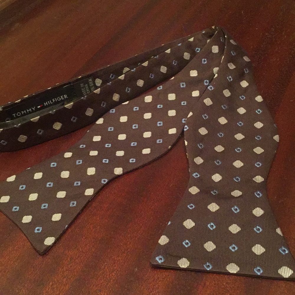 Bow Tie